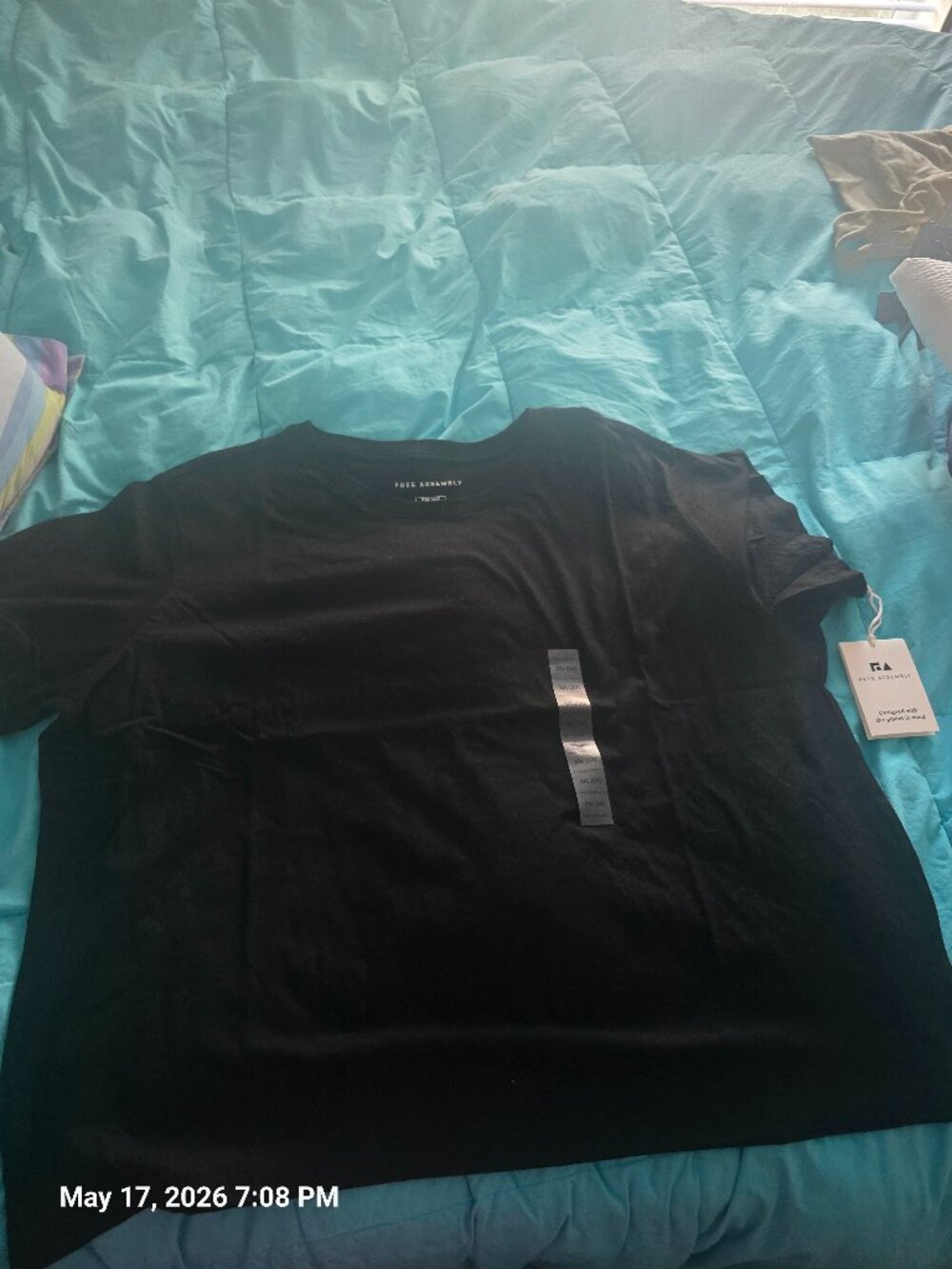 Basic Black Tshirt